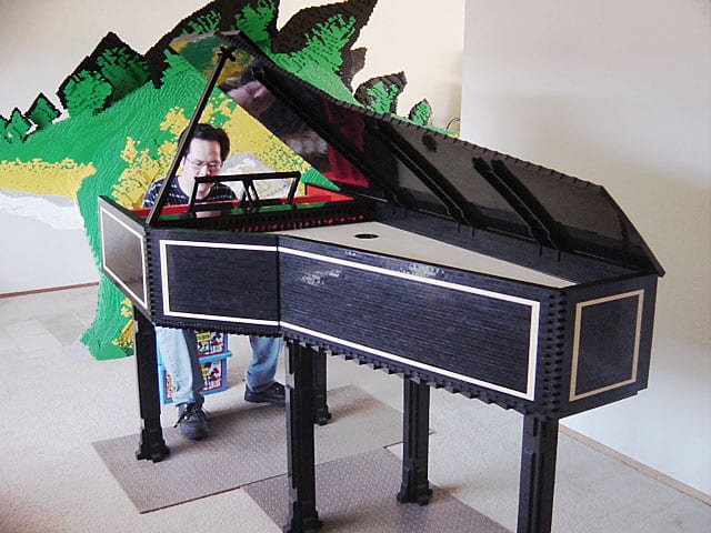 lego-harpsichord